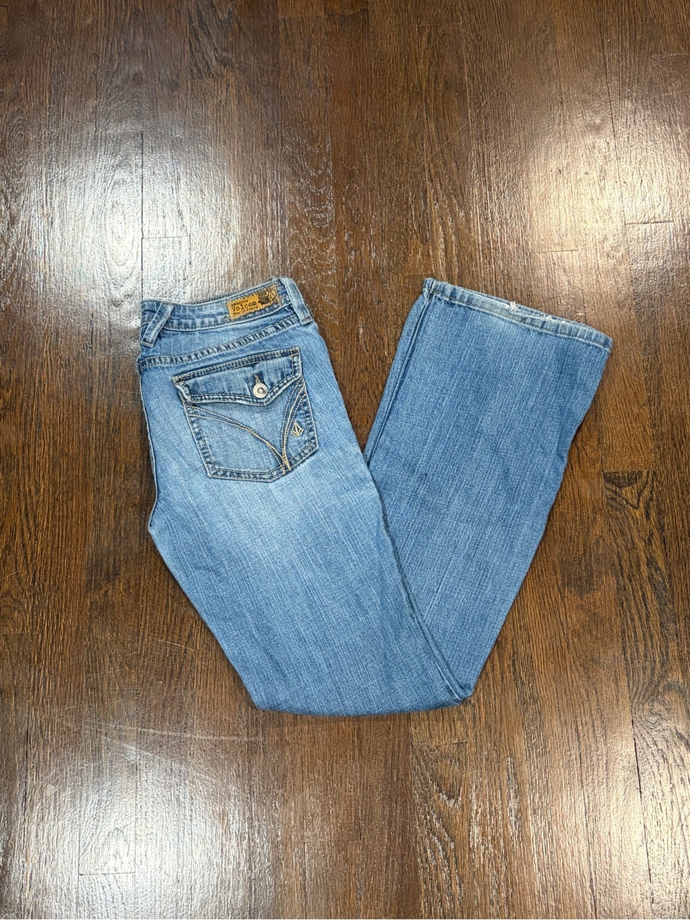 Women Volcom Flared Vintage Jeans
